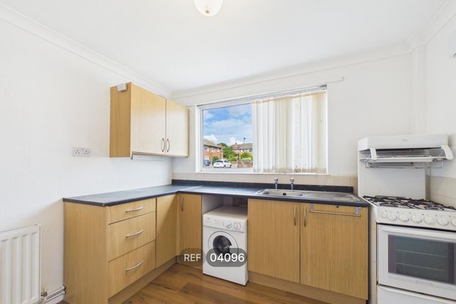 Smithy Crescent, Nottingham photo 3