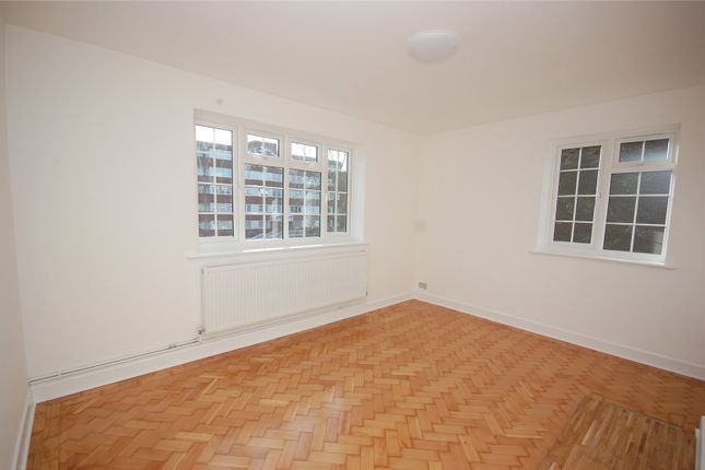 Thumbnail Flat to rent in Finchley Court, Ballards Lane, Finchley
