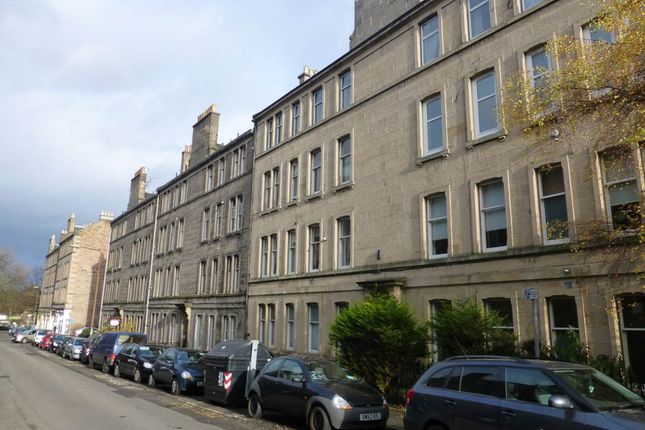 15 2F3 Dean Park Street - External