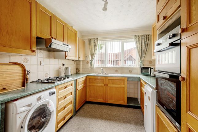 5, Cormorant Drive, Grimsby photo 3