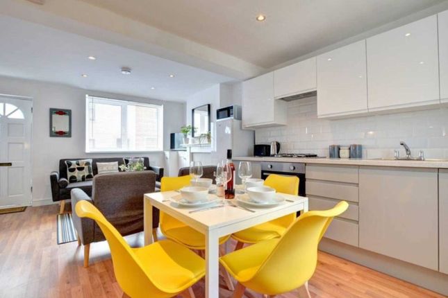 3-bed house on 34 Upper Gardner Street, Brighton Central Townhouse, Brighton, £2,995/mo