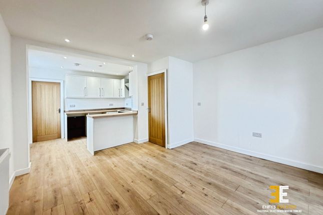 18,Flat 4, College Avenue, Colwyn Bay photo 4