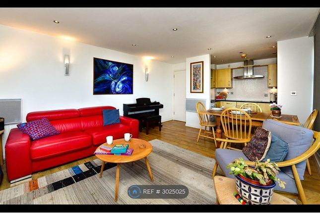Apartment, Excelsior Princess Way, Swansea photo 2