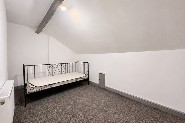 315a HAREHILLS LANE, Leeds photo 5