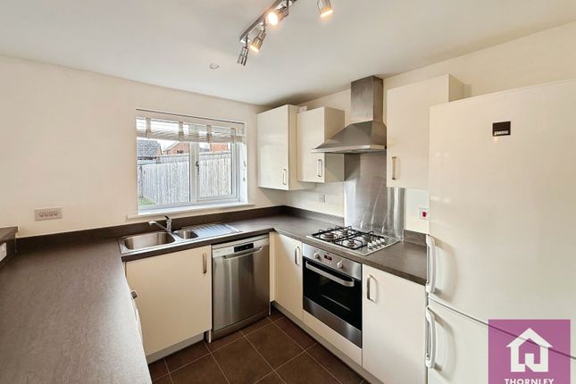 14, Meadow Fold Close, Manchester photo 3