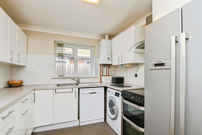 11, Beacon Way, Clacton-on-Sea photo 4