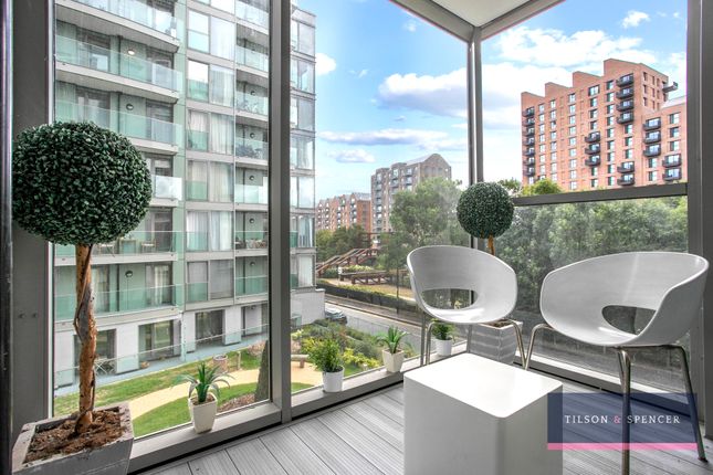 Flat 21, Crane Heights, Waterside Way, London photo 2