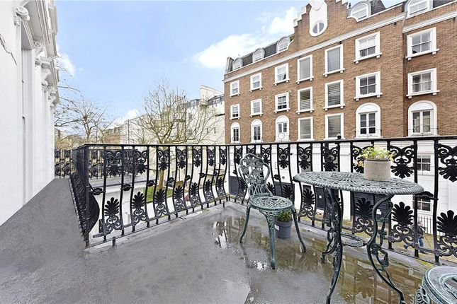 Flat to rent in Craven Hill Gardens, London