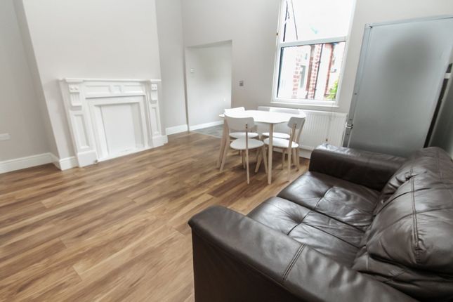 4, Archery Place, Leeds photo 2