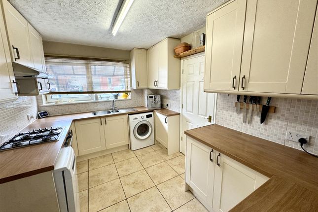 15, Ormerod Road, Chepstow photo 2
