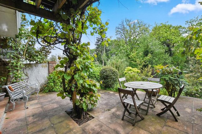 Terraced house for sale in 31, Onslow Gardens, Muswell Hill