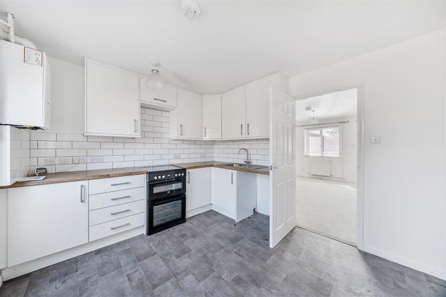 4, Clanfield, Dorset photo 4