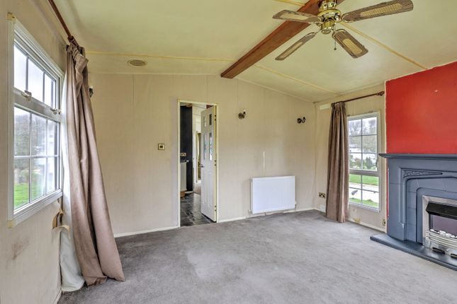 9, Birdlake Way, Northampton photo 4