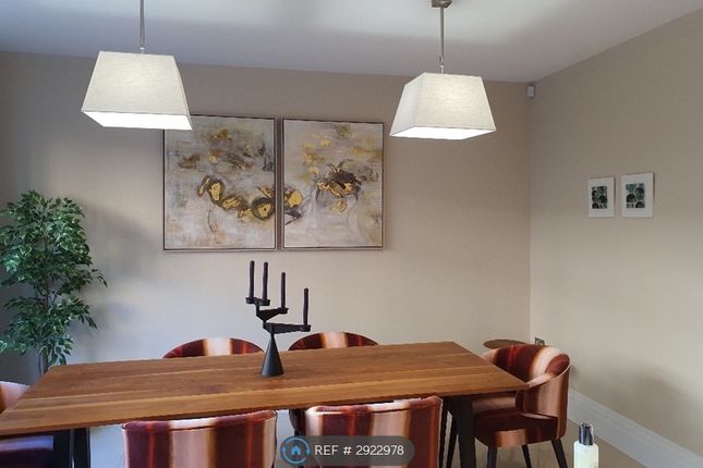 Summerbee Drive, Cheltenham photo 3