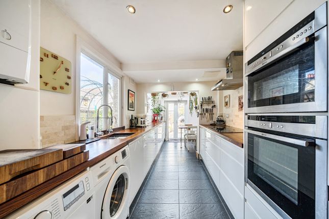 22, Summerfield Street, London photo 2