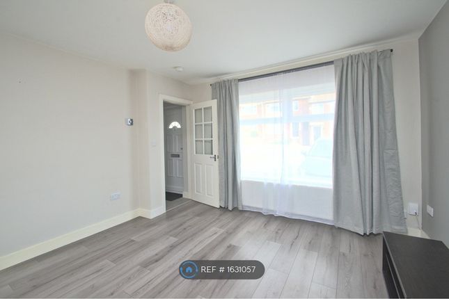Margaret Close, Morley, Leeds photo 4