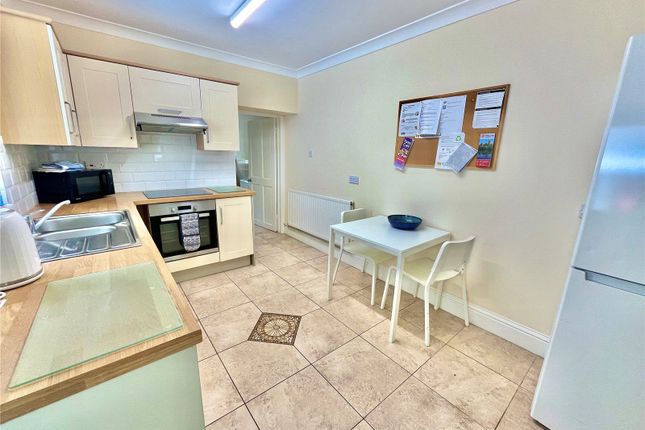 4, Greenhill Avenue, Pembrokeshire photo 2