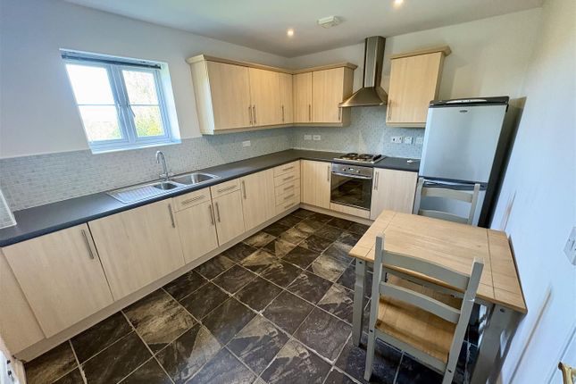 30, Farrier Close, Pity Me photo 3