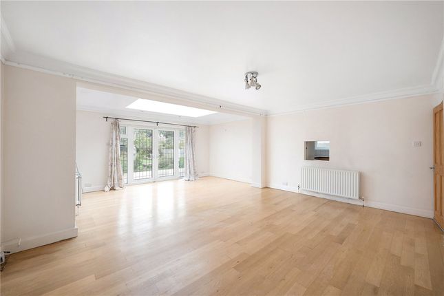 75, Bushey Way, Beckenham photo 2