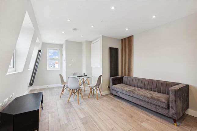 Flat for sale in Coverton Road, London