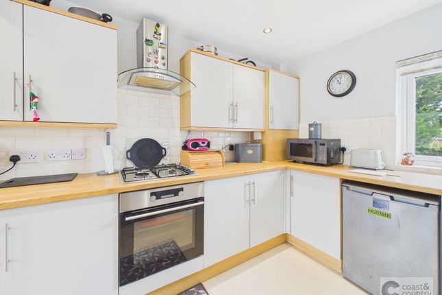 76 Mill Lane, Teignmouth photo 4