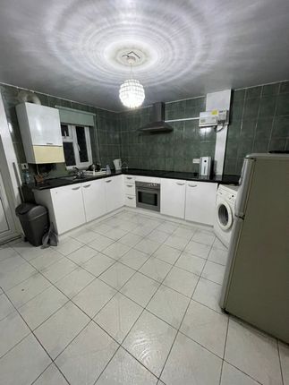 Joydon Drive, Romford photo 5