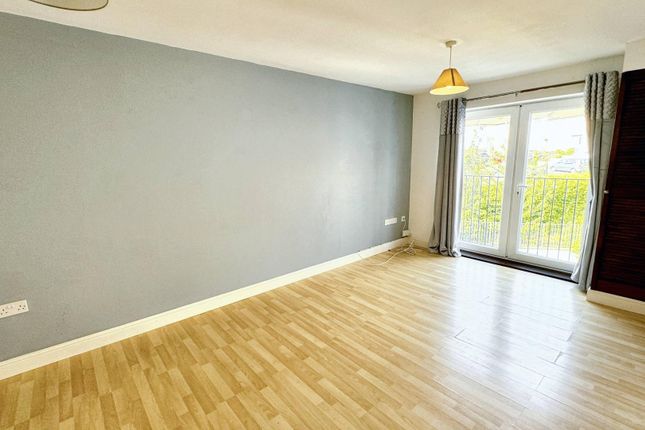 Flat 17, Bristol photo 2