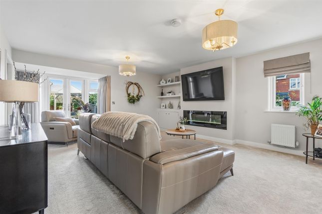 6, Sylvester Court, Mansfield photo 4