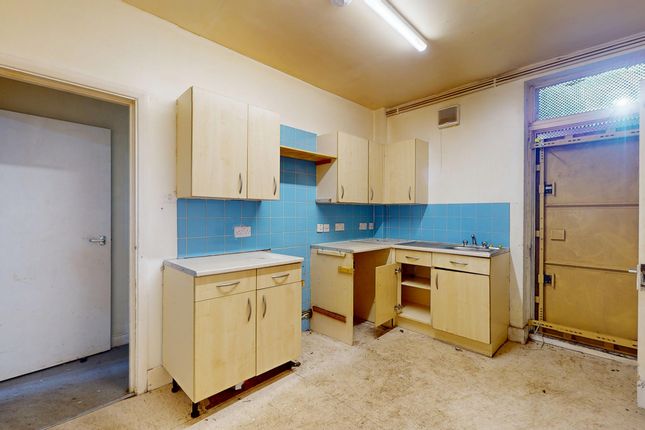 62 Tudor Road, London photo 5