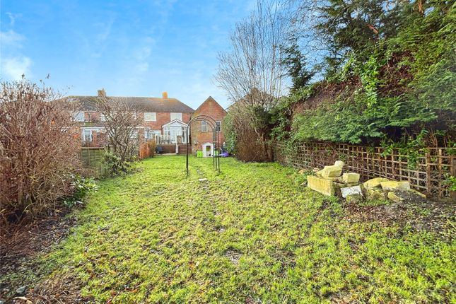 13, Luxfield Road, Warminster photo 4