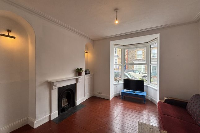 14, Alan Road, Llandeilo photo 5