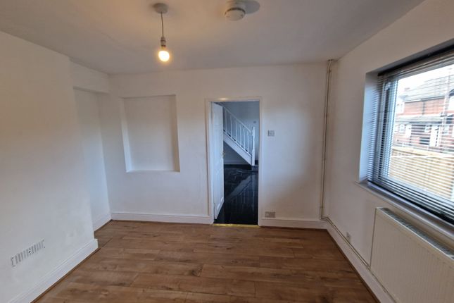 28, Long Street, Burton upon Trent photo 3