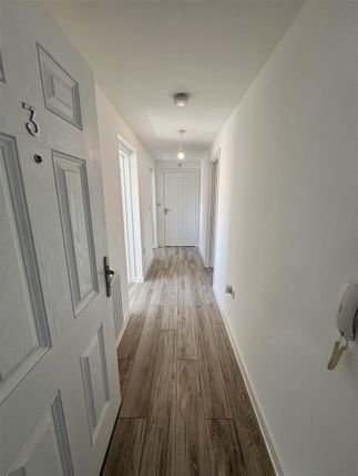 Apartment 3, 12, Aldridge Square, Birmingham photo 3
