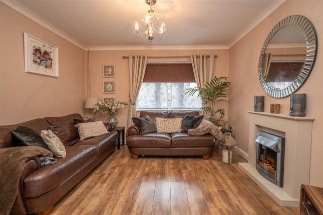 11, Bardeswell Close, Brentwood photo 2