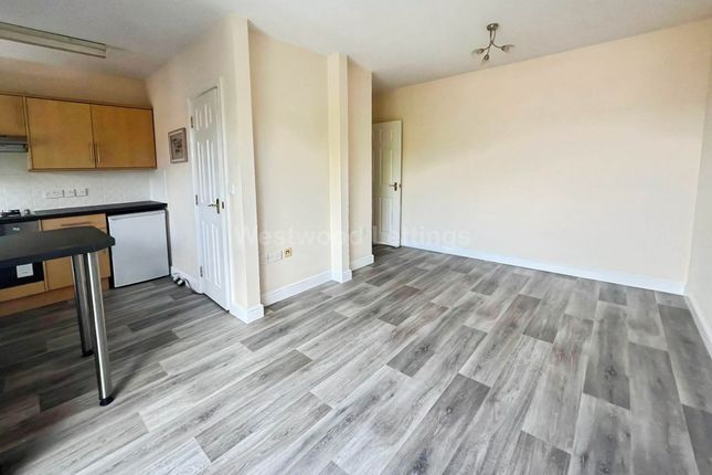 26 Wessex Court, Sunny Bank, Stoke On Trent photo 4