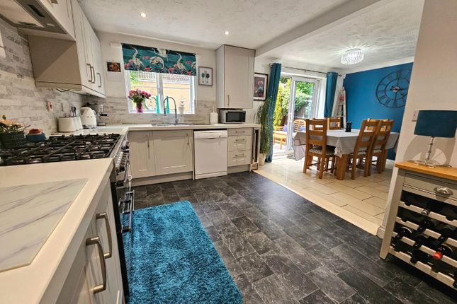 2A, Manor Avenue, Dursley photo 3