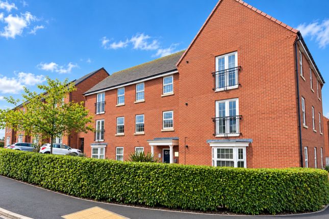 2-bed flat on 20 Penrhyn Way, Grantham, £130,000