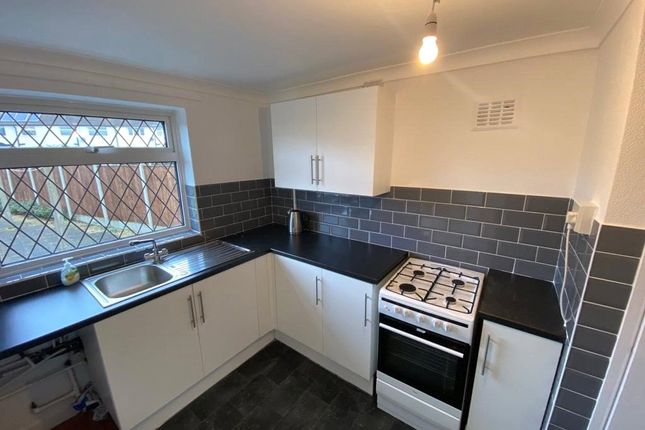 43, Manesty Crescent, Nottingham photo 3