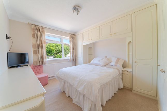 18, Quintons Corner, Colchester photo 3