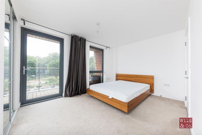 Flat for sale in Copper Court, Essex Wharf, London