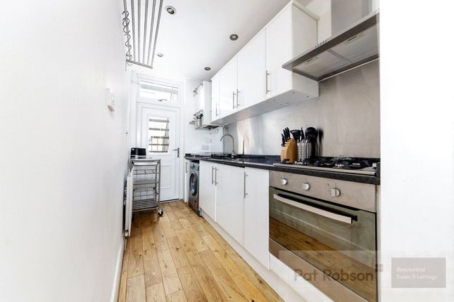 28, Moorfield, Newcastle Upon Tyne photo 4