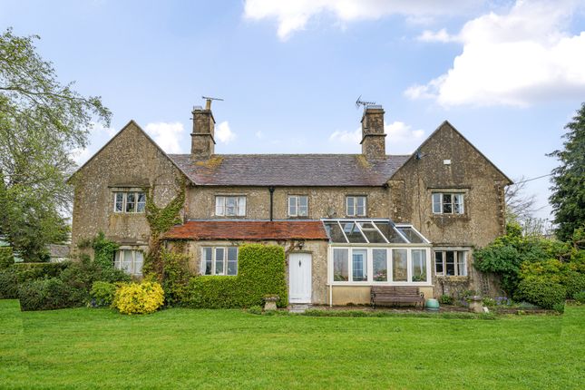 Farmhouse to rent in Bourton-On-The-Water, Cheltenham