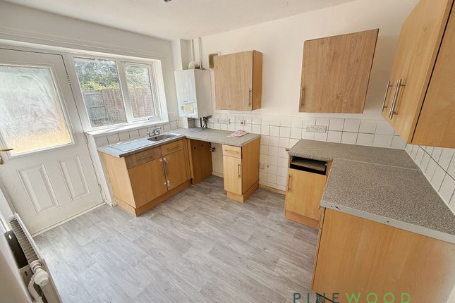 86 Linden Road, Worksop photo 3