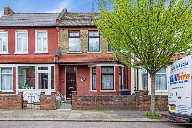 Thumbnail Terraced house to rent in Paisley Road, London