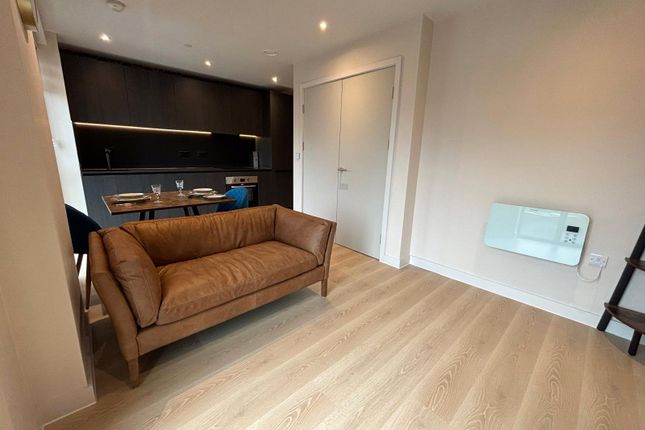 Dutton Street, Manchester photo 3