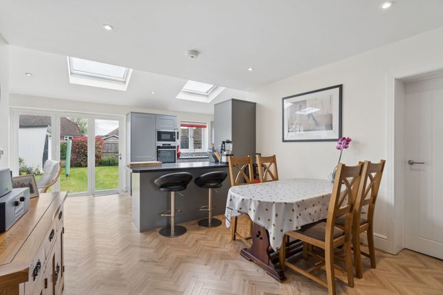 30, Blind Lane, Bourne End photo 2