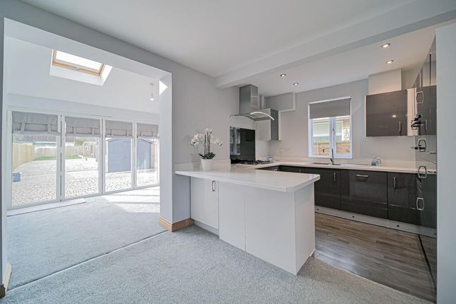 63, Dunch Lane, Melksham photo 3