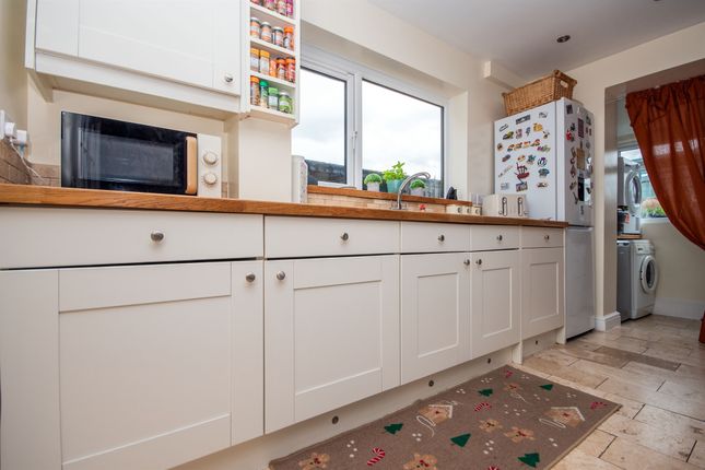 65, Arden Way, Market Harborough photo 4