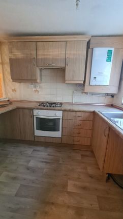 2 Feltham Close, Tile Cross, BIRMINGHAM photo 5