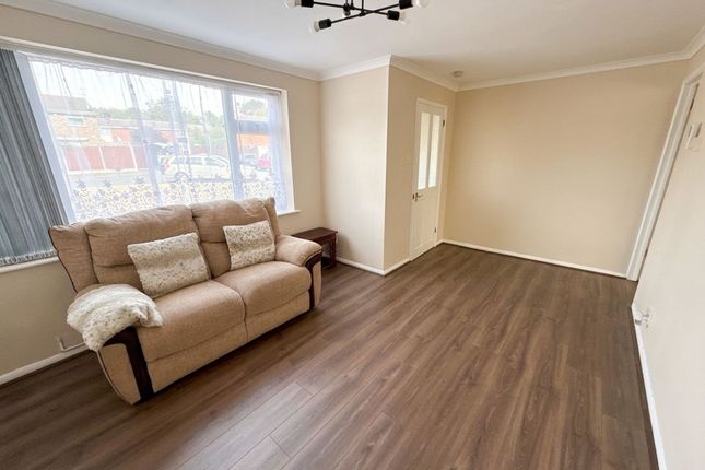 108 Bradshaw Avenue, Leicester photo 4